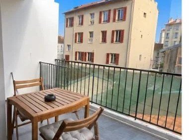 La terrasse à Magnan